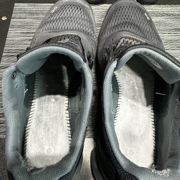 ON Cloud Cloudace Trainer Running Shoes Comfort Black Graphite/Olive Women's 10 - Picture 16 of 16